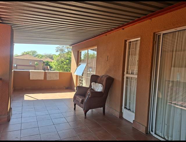 2 BEDROOM APARTMENT FOR SALE IN SAFARI GARDENS